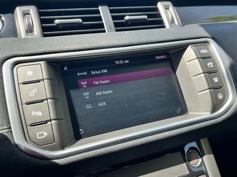 Used 2018 Land Rover Range Rover Evoque SE AWD/4WD image 39