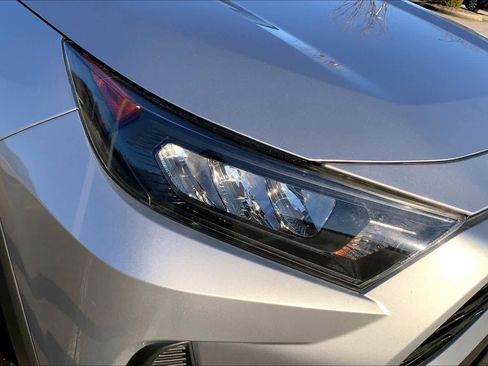 Used 2020 Toyota RAV4 LE image 26