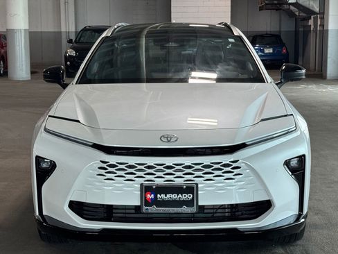 New 2026 Toyota Crown Signia image 3