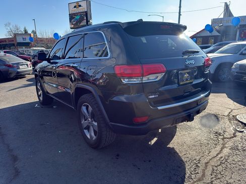 Used 2015 Jeep Grand Cherokee Limited w/ Trailer Tow Group IV image 4