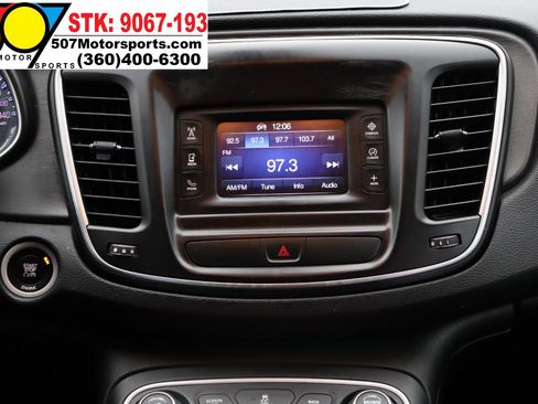 Used 2016 Chrysler 200 LX image 18