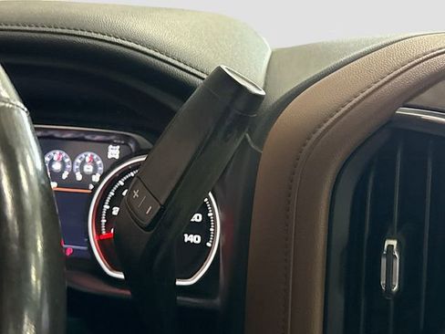 Used 2021 Chevrolet Silverado 1500 High Country w/ Technology Package image 18