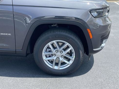New 2025 Jeep Grand Cherokee L Laredo w/ Luxury Tech Group I image 36