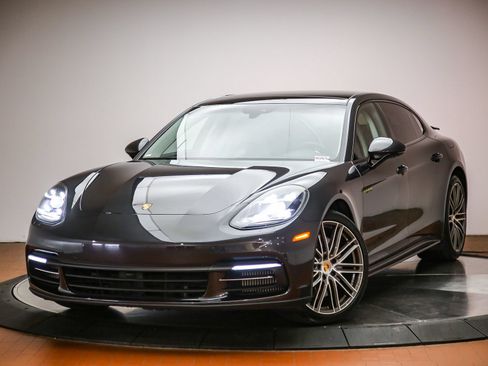 Used 2018 Porsche Panamera 4 Executive AWD/4WD image 1