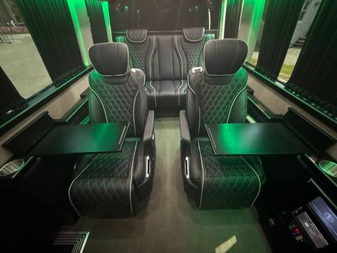 Used 2021 Mercedes-Benz Sprinter 3500 image 29