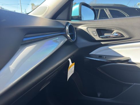 New 2026 Chevrolet Trax LT w/ Sunroof Package image 16