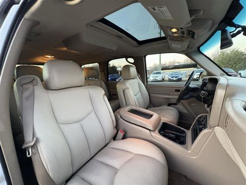 Used 2004 Chevrolet Tahoe Z71 w/ Z71 Preferred Equipment Group image 23