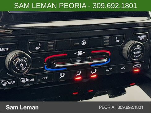 New 2025 Jeep Grand Cherokee Laredo X w/ Luxury Tech Group I image 19