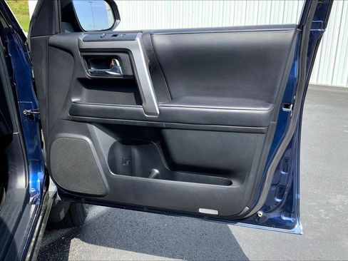 Used 2020 Toyota 4Runner SR5 Premium image 22