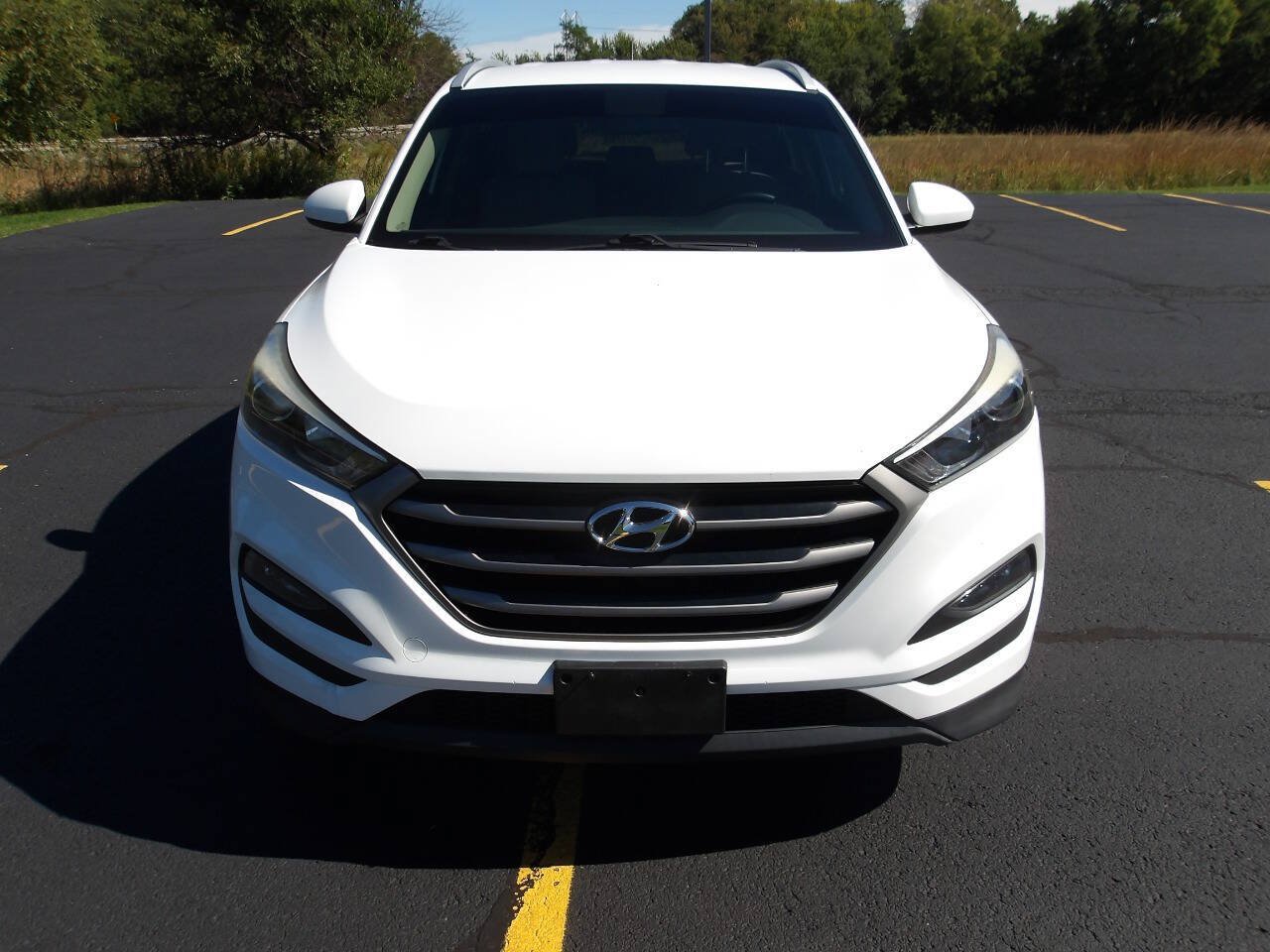 Used 2016 Hyundai Tucson SE w/ Option Group 02 FWD image 3