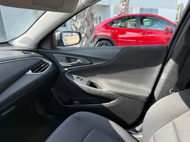 Used 2018 Chevrolet Malibu LS FWD image 22