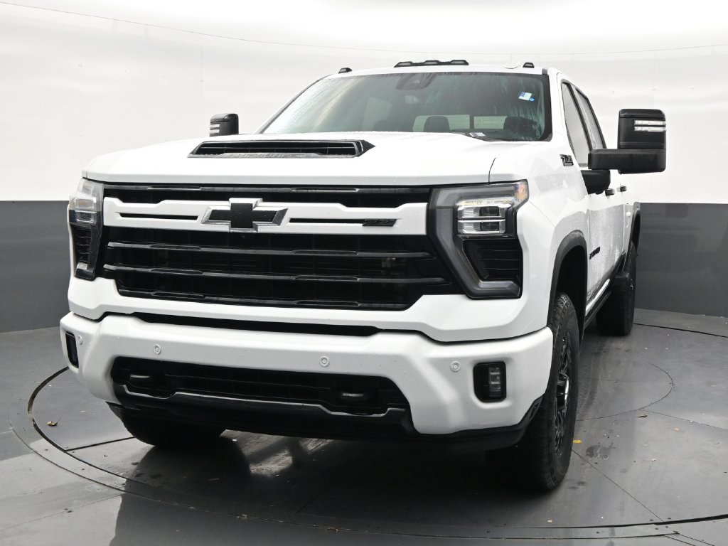 Used 2024 Chevrolet Silverado 2500 LTZ w/ LTZ Plus Package AWD/4WD image 8