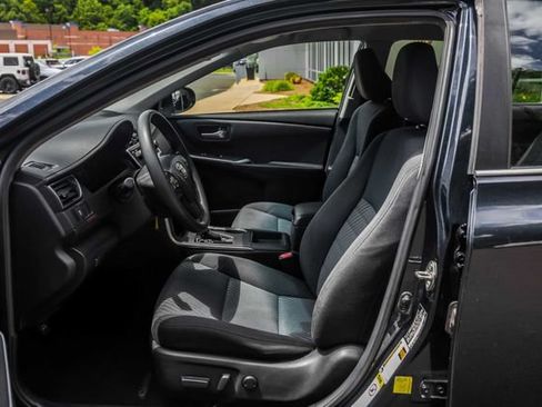 Used 2015 Toyota Camry LE FWD image 24