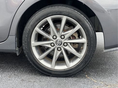 Used 2016 Toyota Prius V Five FWD image 27