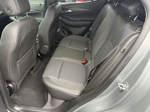 Used 2025 Buick Encore GX Preferred image 11