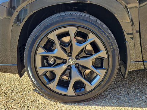 New 2026 Lexus TX 500h AWD image 11