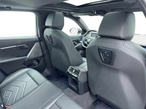 Used 2024 BMW 530i image 49