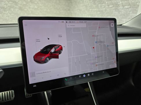 Used 2018 Tesla Model 3 Performance AWD/4WD image 18
