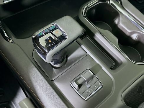 New 2026 GMC Sierra 1500 AT4 w/ AT4 Premium Package AWD/4WD image 12