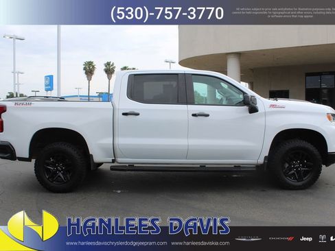 Used 2024 Chevrolet Silverado 1500 LT Trail Boss w/ Protection Package AWD/4WD image 6
