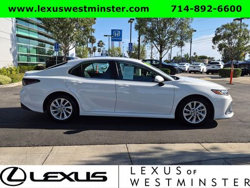Used 2024 Toyota Camry LE FWD image 5