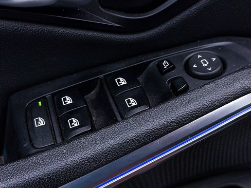 Used 2021 BMW 330i Sedan w/ Convenience Package image 18