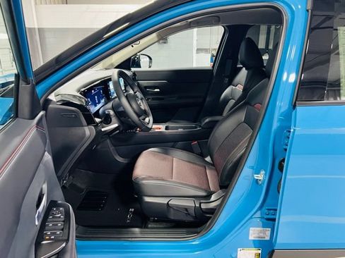 New 2026 Nissan Kicks SR FWD image 20