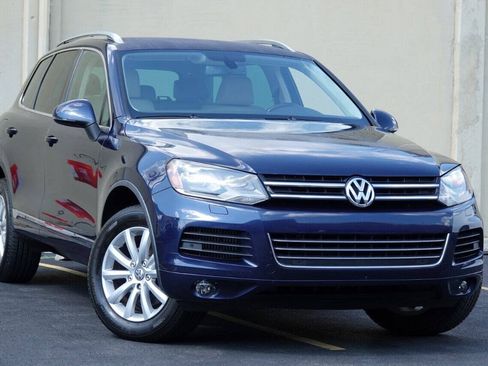 Used 2012 Volkswagen Touareg Sport AWD/4WD image 87