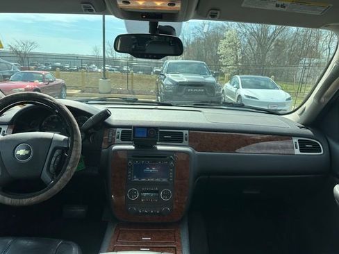 Used 2007 Chevrolet Avalanche LTZ w/ LTZ Preferred Equipment Group image 28