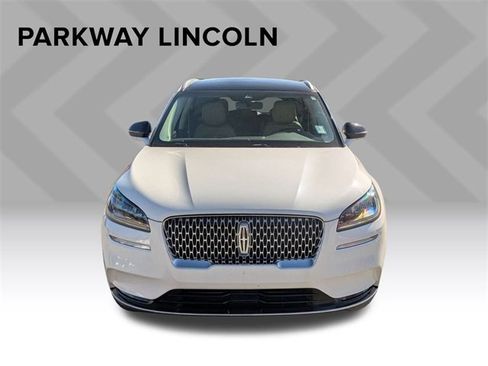 Used 2020 Lincoln Corsair Reserve image 2