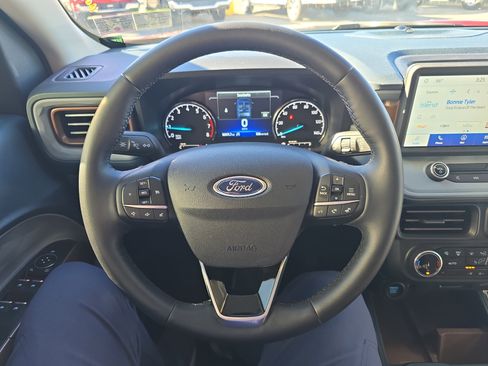 Used 2023 Ford Maverick Lariat w/ Lariat Luxury Package image 22