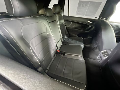 Used 2022 Volkswagen Tiguan SEL R-Line image 26