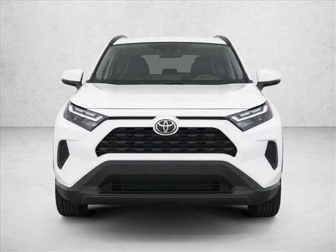 Used 2025 Toyota RAV4 XLE w/ Convenience Package AWD/4WD image 2