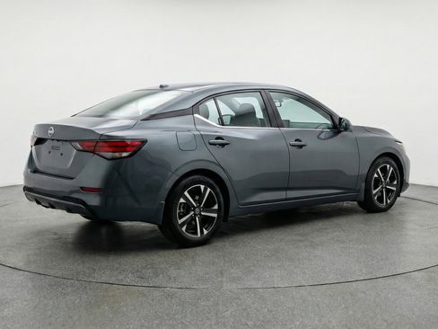 Used 2025 Nissan Sentra SV FWD image 9