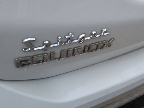 Used 2018 Chevrolet Equinox LT w/ Sun & Infotainment Package FWD image 34