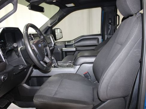 Used 2019 Ford F150 XLT w/ Equipment Group 302A Luxury AWD/4WD image 23