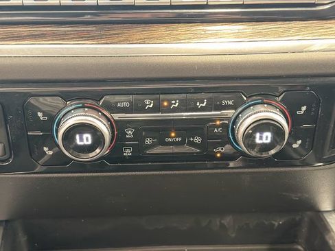 Used 2025 GMC Sierra 1500 Elevation w/ Elevation Premium Package AWD/4WD image 15