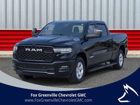 Used 2025 RAM 1500 Big Horn AWD/4WD image 1