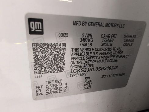 Used 2025 GMC Yukon XL Denali AWD/4WD image 28