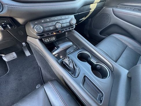 Used 2024 Dodge Durango GT image 29