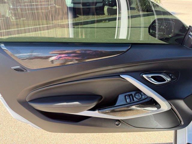 Used 2020 Chevrolet Camaro SS RWD image 12