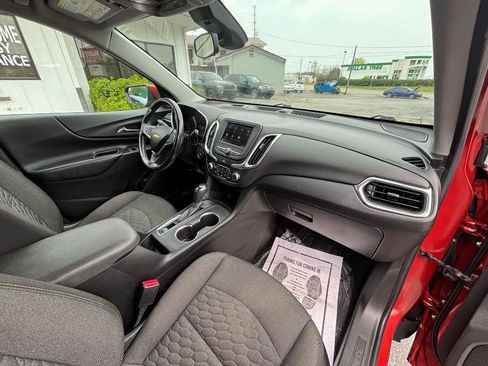 Used 2020 Chevrolet Equinox LT FWD image 28