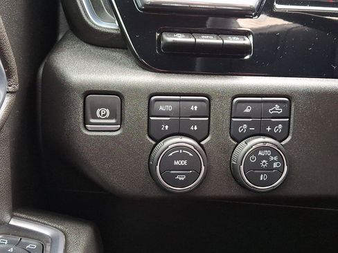 Used 2024 Chevrolet Silverado 2500 High Country w/ High Country Premium Package image 24