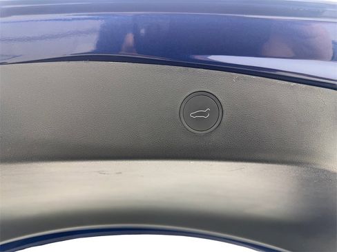 Used 2023 Tesla Model 3 Performance image 79