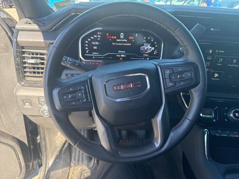 Used 2024 GMC Sierra 2500 AT4 w/ AT4 Premium Plus Package image 11