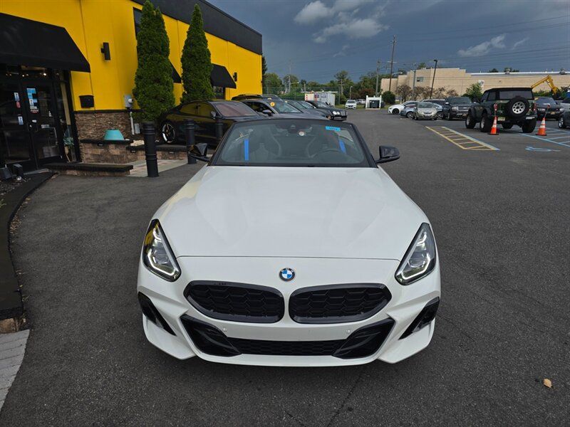 Used 2025 BMW Z4 M40i w/ Edition RWD image 12