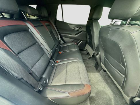 Used 2026 Chevrolet Equinox RS FWD image 29