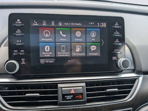Certified 2018 Honda Accord Touring image 29