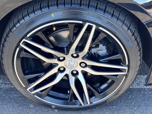 Certified 2022 Honda Accord Touring image 11