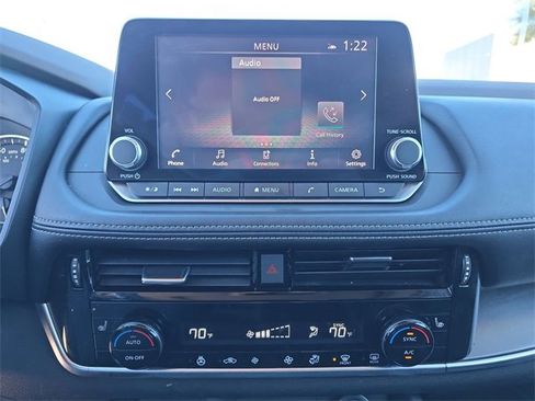 Used 2021 Nissan Rogue SV w/ Premium Package image 21